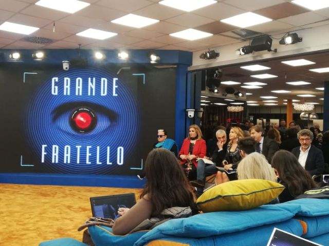 Grande Fratello, conferenza stampa Barbara d'Urso