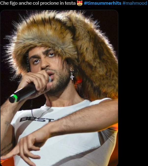 Il web commenta il cappello di Mahmood