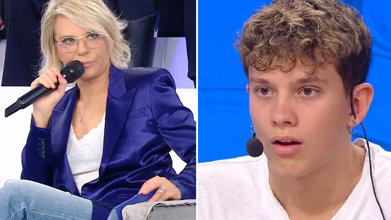 Maria De Filippi liquida l'uscita di Alessio da Amici 24